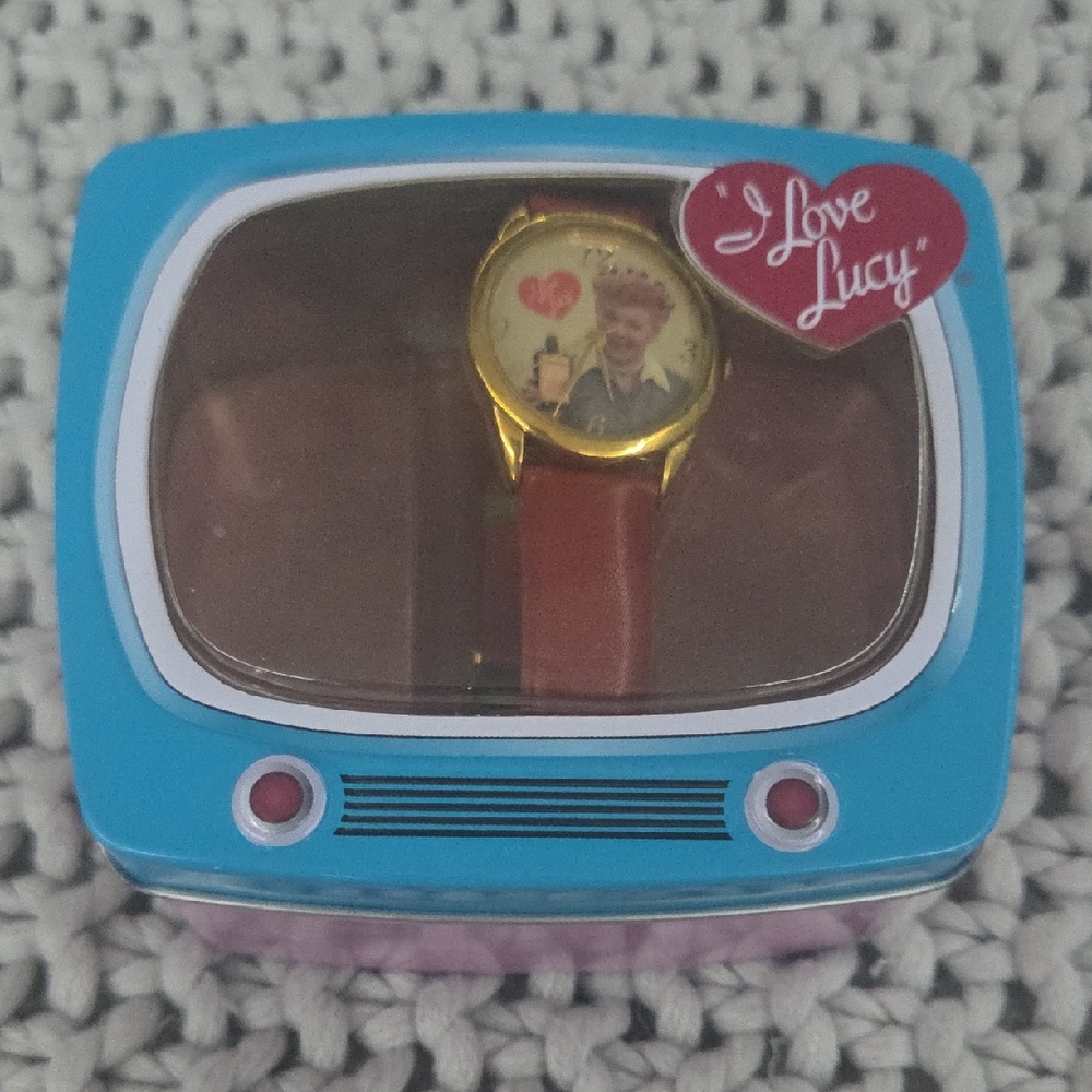 I Love Lucy Women's Gold and Red Watch